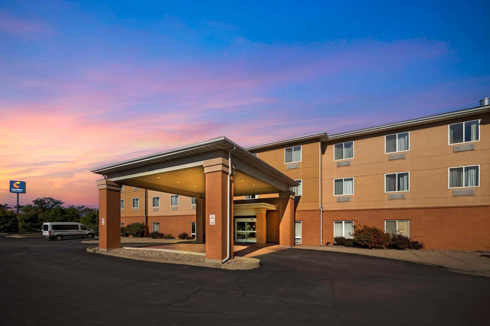 Comfort Inn & Suites Porter Near Indiana Dunes Exterior foto